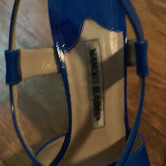 Manolo Blahnik patent blue stiletto strappy heels! - Picture 6 of 9